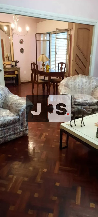 Casa ID.2540 - Vendo casa 8 dormitorios Pocitos