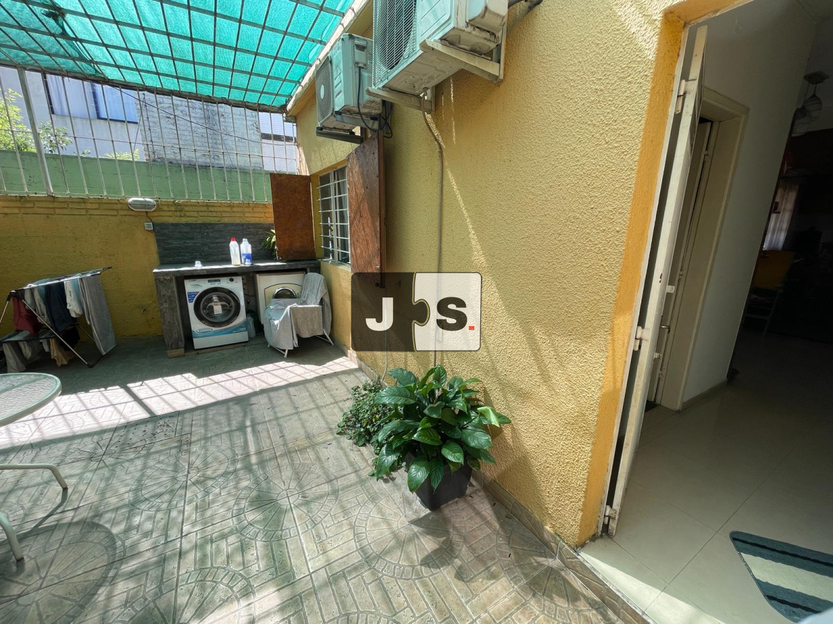Casa ID.3236 - Venta Casa 3 Dormitorios, 2 baños, Piscina y Barbacoa, Garaje, La Blanqueada 