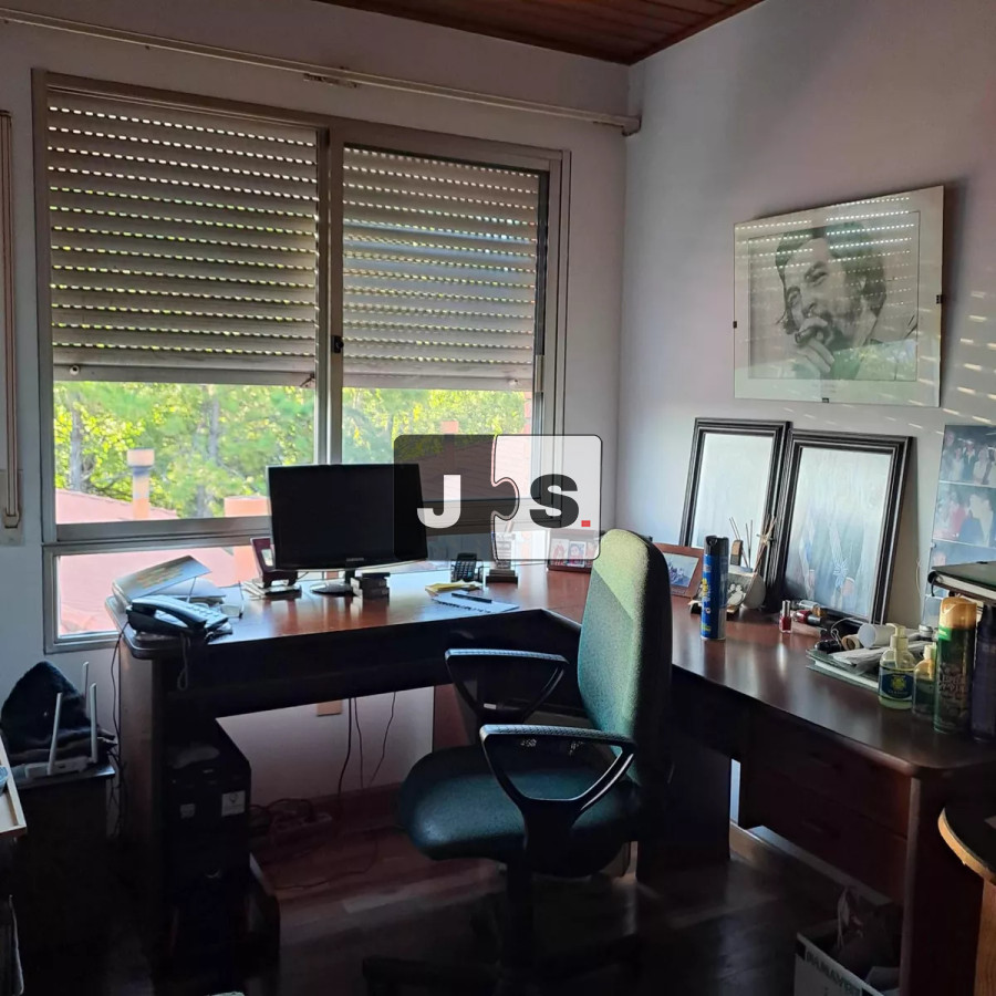 Casa ID.2821 - Venta casa Ph, 3 Dormitorios, 3 Baños, cochera, Punta Gorda