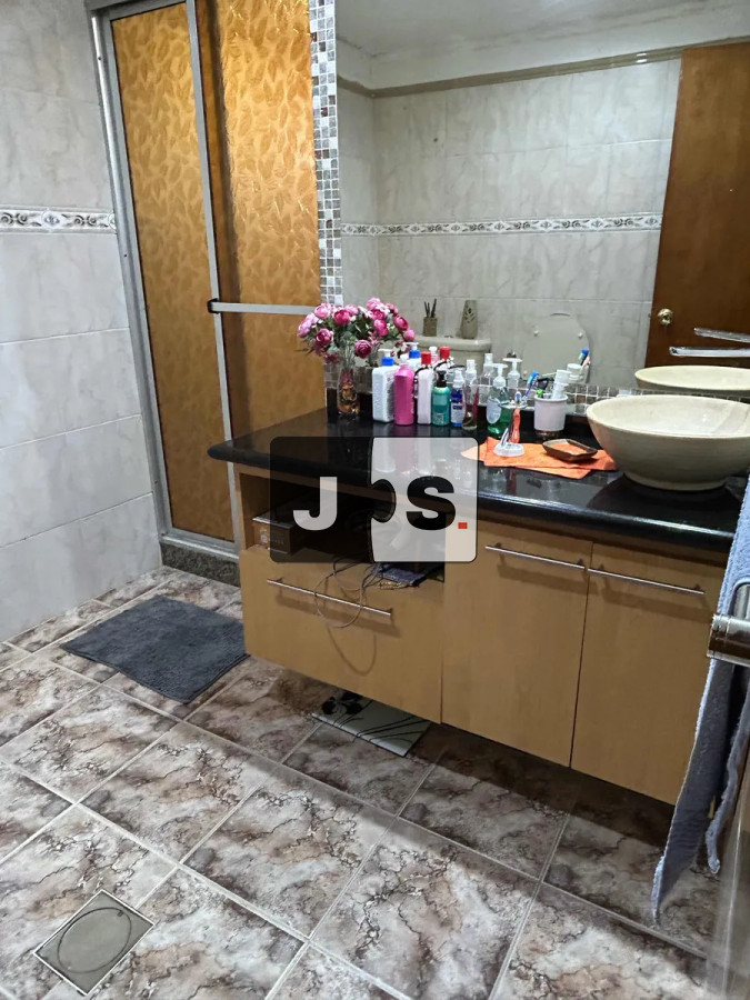Casa ID.3650 - Vendo casa 3 dormitorios en Pérez Castellano con garage y barbacoa!