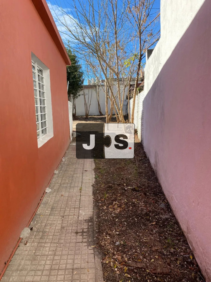 Casa ID.3864 - Vendo casa 2 dormitorios en La Blanqueada 