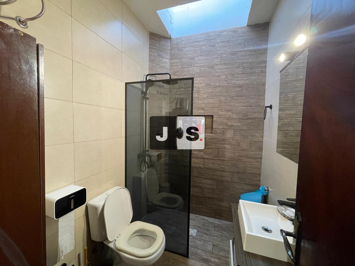 Casa ID.3238 - Venta Casa 2 Dormitorios, 1 baños, Parrillero, Patio interno, Lavero La Blanqueada 