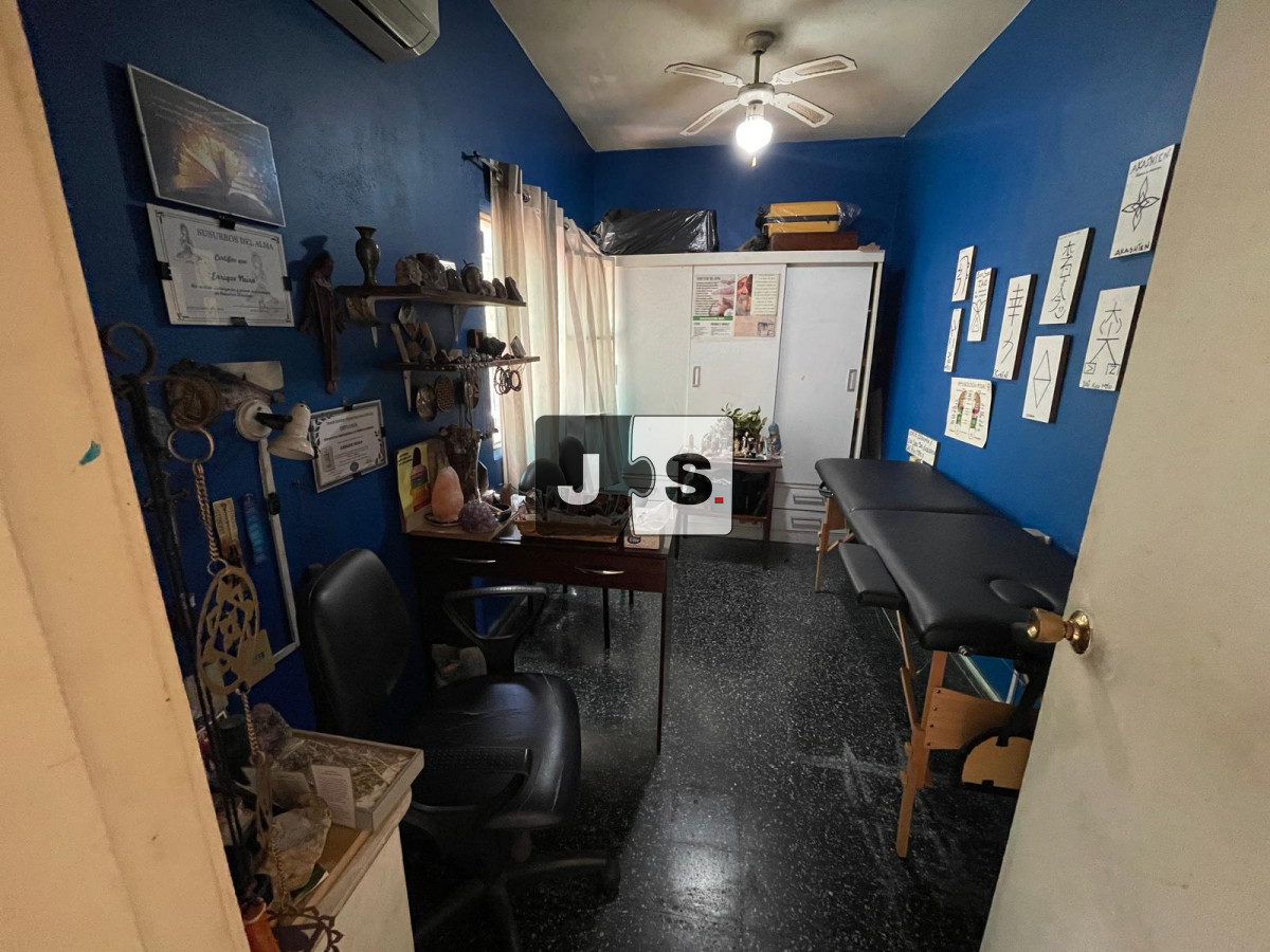 Casa ID.3236 - Venta Casa 3 Dormitorios, 2 baños, Piscina y Barbacoa, Garaje, La Blanqueada 