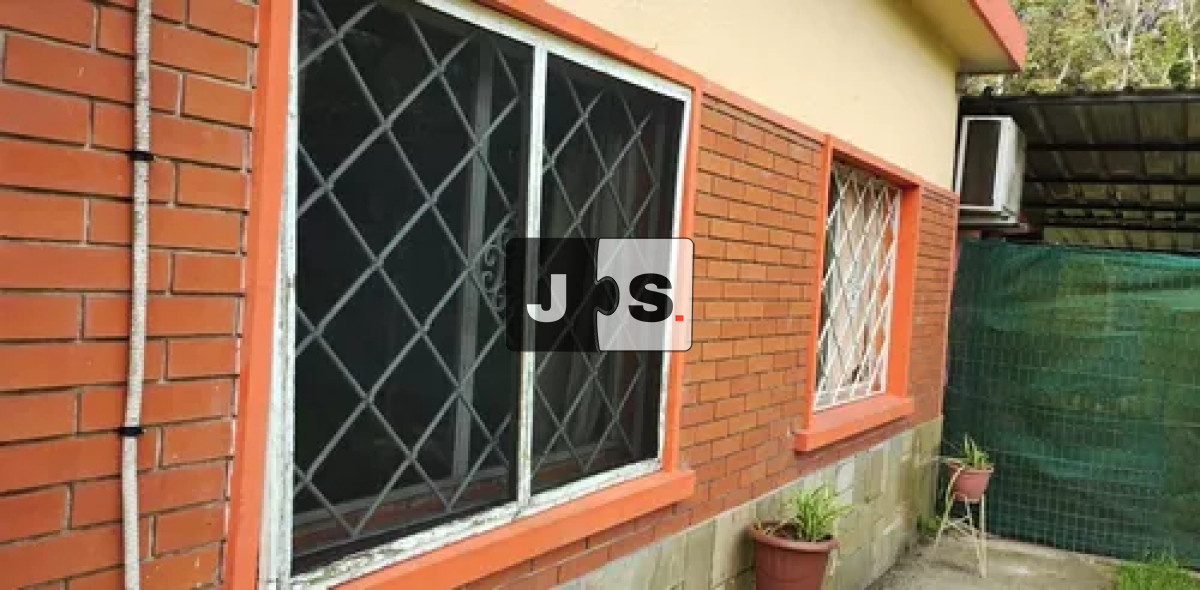 Casa ID.3339 - Alquiler casa 3 dormitorios churrasquera