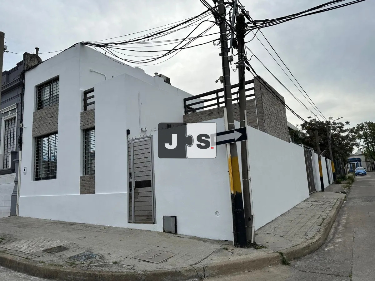 Casa ID.3790 - Alquilo casa 3 dormitorios, 2 baños, Unión 