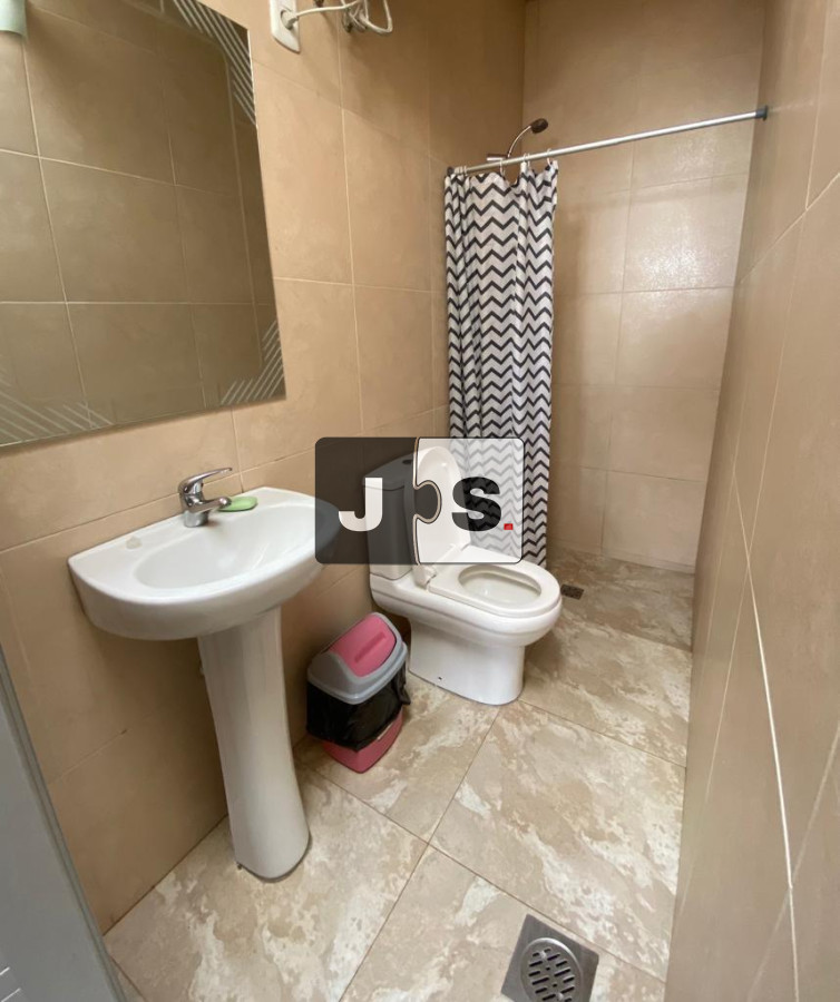 Casa ID.1733 - Alquilo casona de 8 dormitorios en av 8 de octubre 
