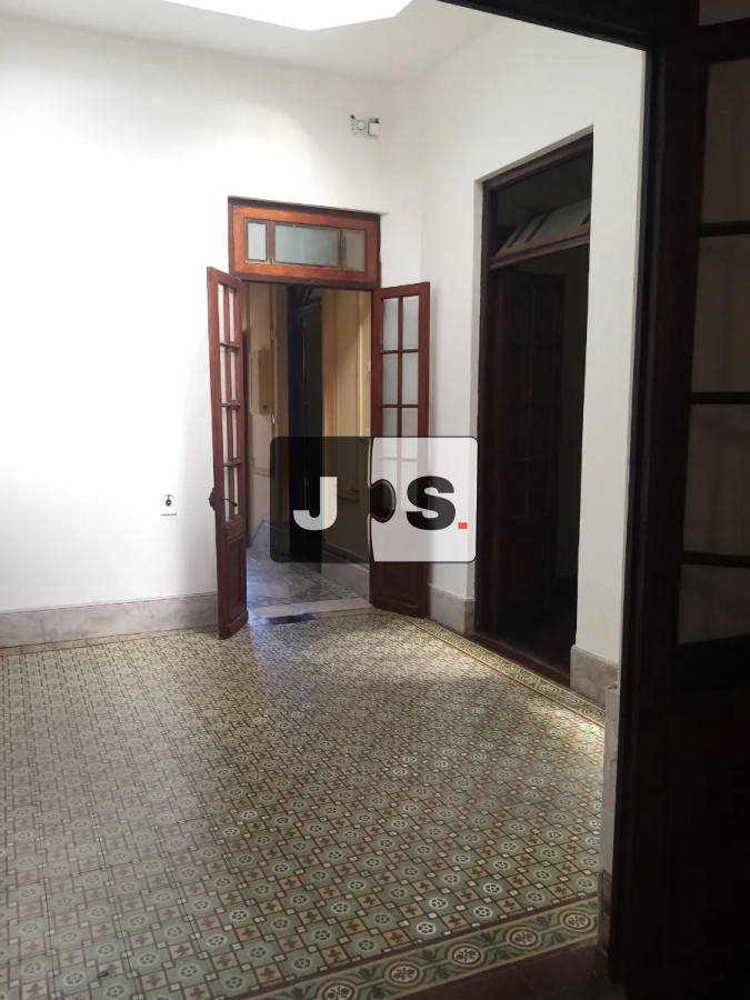 Casa ID.3556 - Alquiler Casa 3 Dormitorios, Altillo, Patio Interno, Azotea, Brazo Oriental
