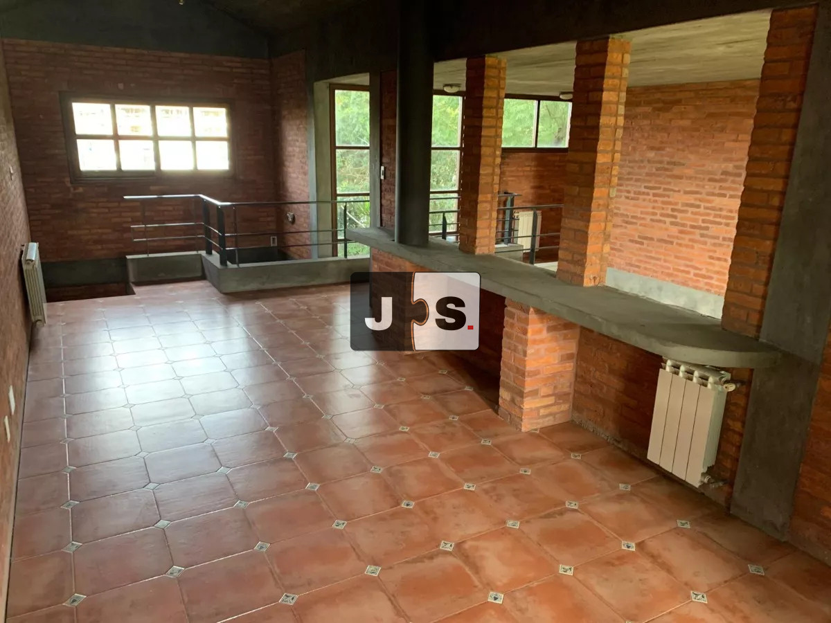 Casa ID.2922 - Alquilo casa de 3 dormitorios en zona Miramar