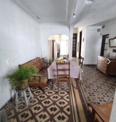 Vendo casa con 4 dormitorios y 1 baño en zona Capurro
