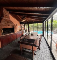 Venta casa 4 dormitorios 3 baños barbacoa piscina parque batlle