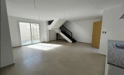Venta Casa Duplex A Estrenar 2 Dormitorios Malvin Norte