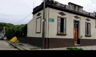 Vendo casa de 2 dormitorios en el Prado con cochera y jardín