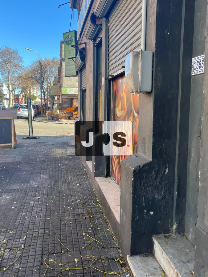 Local Comercial ID.1459 - Venta de Local con Renta en Aguada 