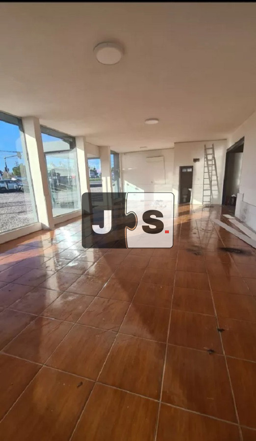 Local Comercial ID.47 - Venta Local Amplio Ideal Inversores Ciudad De La Costa Canelones 
