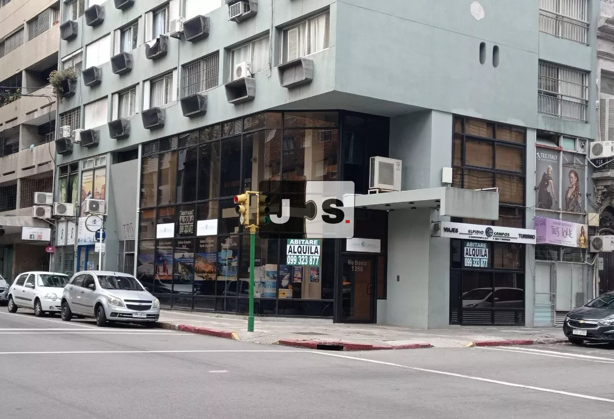 Local Comercial ID.2368 - Vendo local comercial 2 pisos Centro