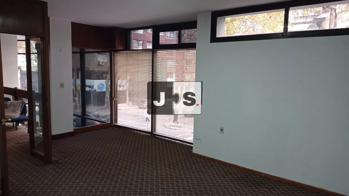 Local Comercial ID.2368 - Vendo local comercial 2 pisos Centro
