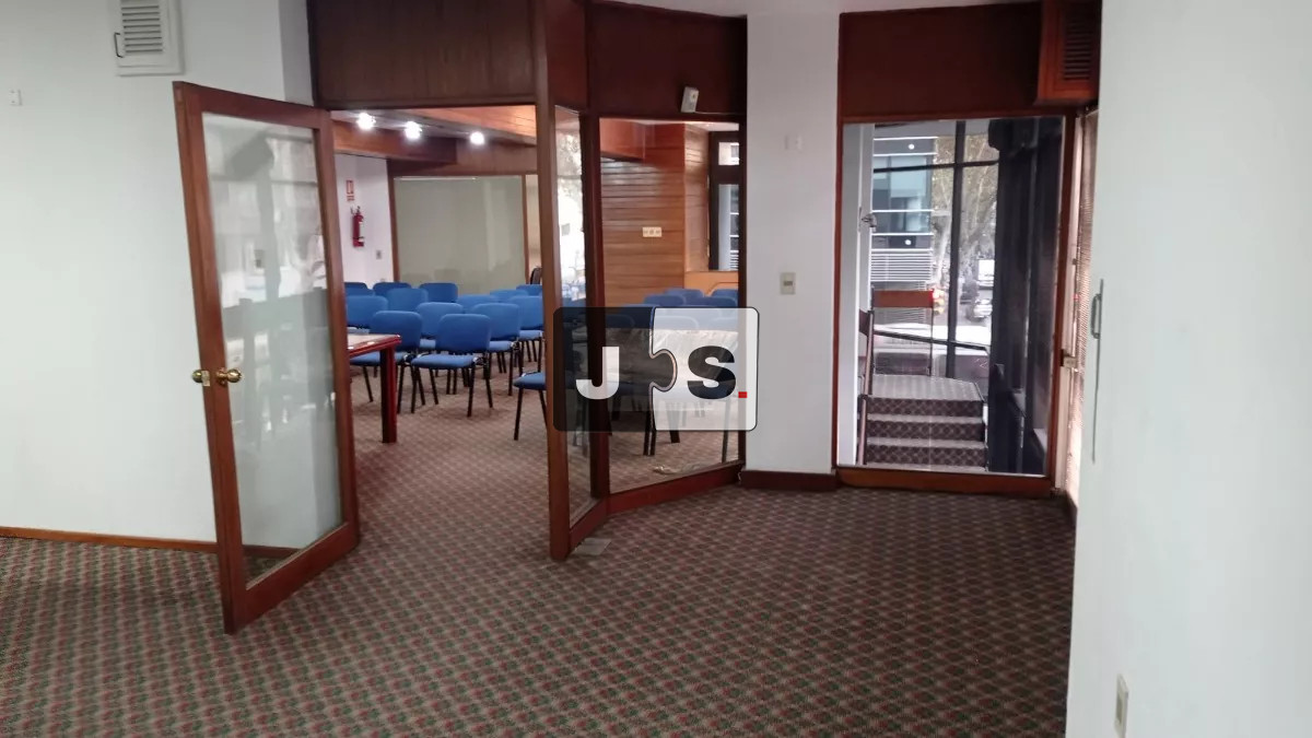 Local Comercial ID.2368 - Vendo local comercial 2 pisos Centro