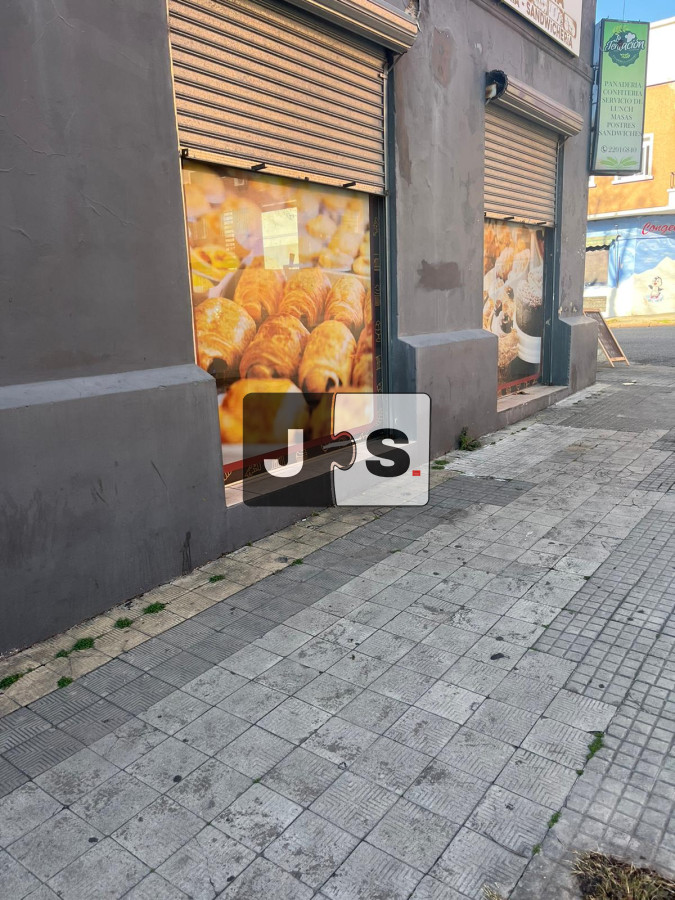 Local Comercial ID.1459 - Venta de Local con Renta en Aguada 