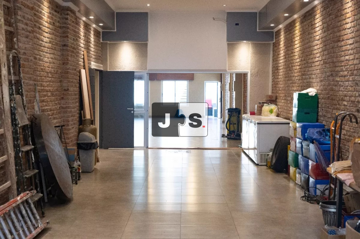 Local Comercial ID.2755 - Alquilo local comercial industrial en zona Brazo Oriental 