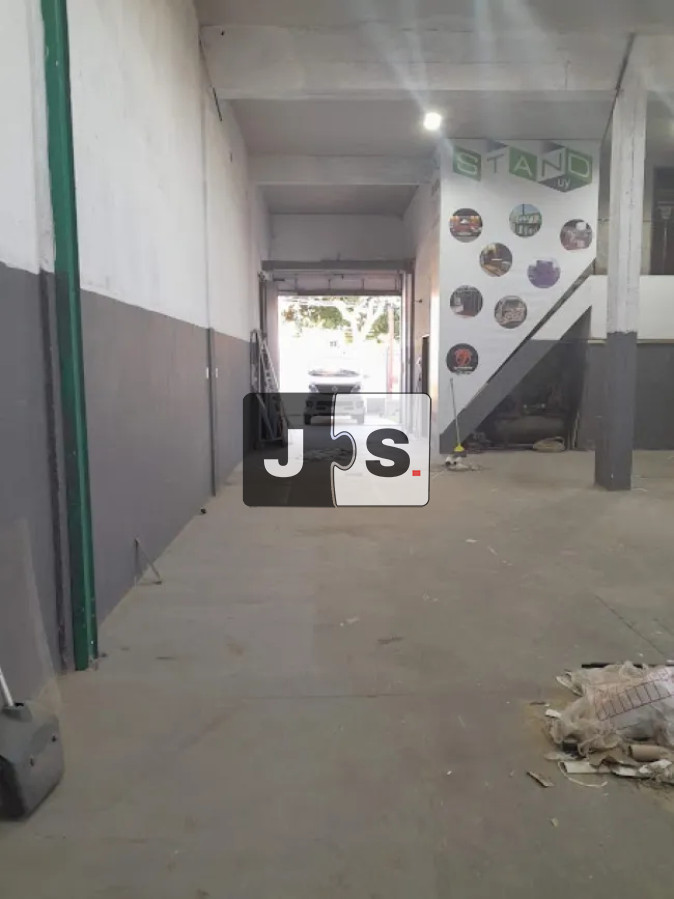 Local Comercial ID.3756 - Alquiler Local comercial, 2 Oficinas, 2 Baños, Unión