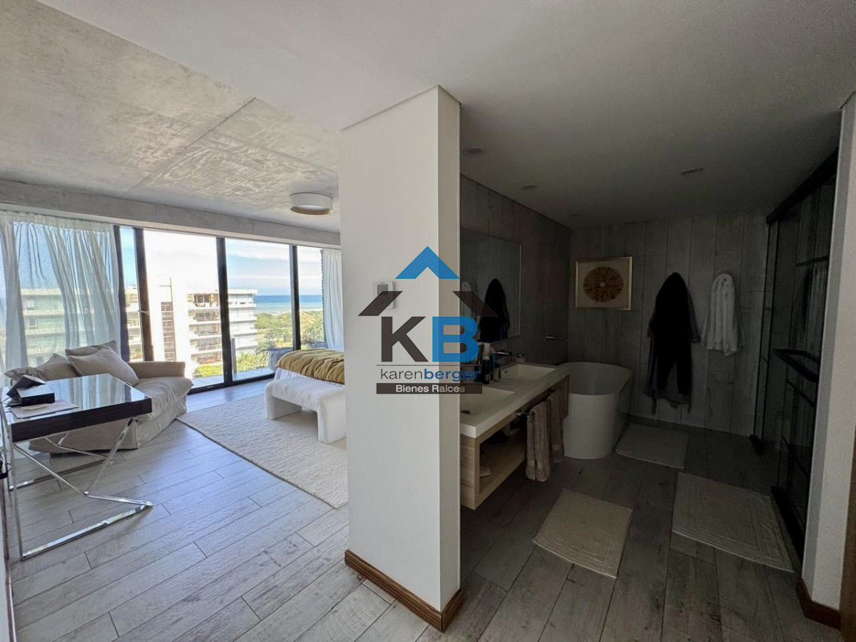 Apartamento ID.579 - 3 dormitorios Playa Brava Punta del Este