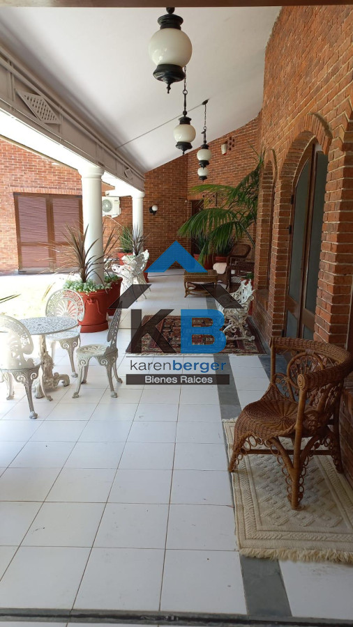 Casa ID.437 - Casa en Punta del Este, Beverly Hills