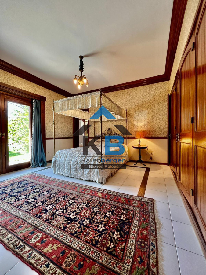 Casa ID.437 - Casa en Punta del Este, Beverly Hills