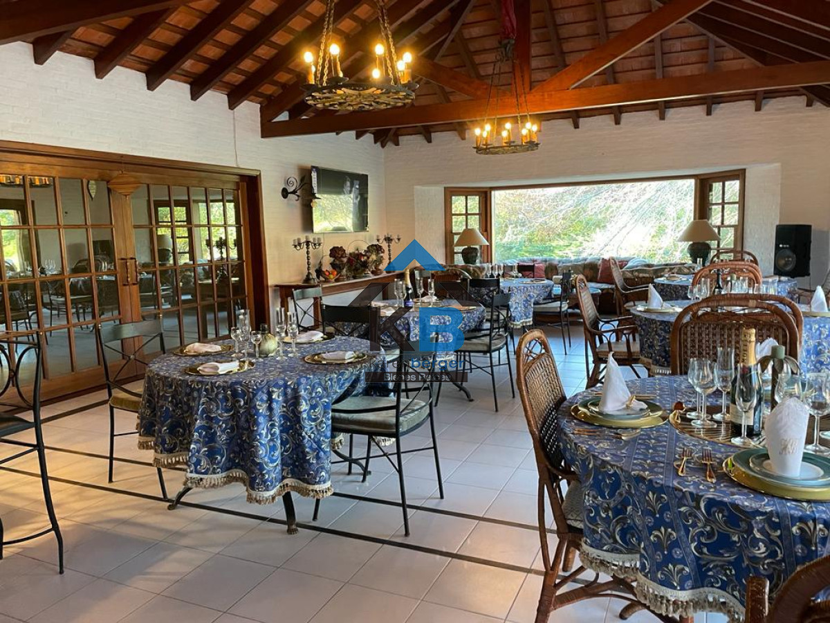 Casa ID.437 - Casa en Punta del Este, Beverly Hills