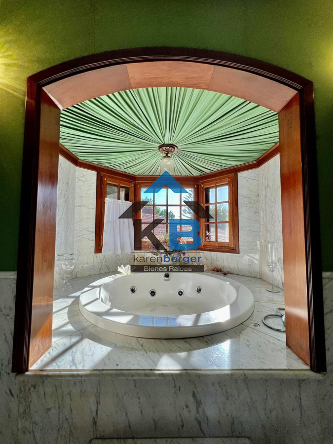 Casa ID.437 - Casa en Punta del Este, Beverly Hills