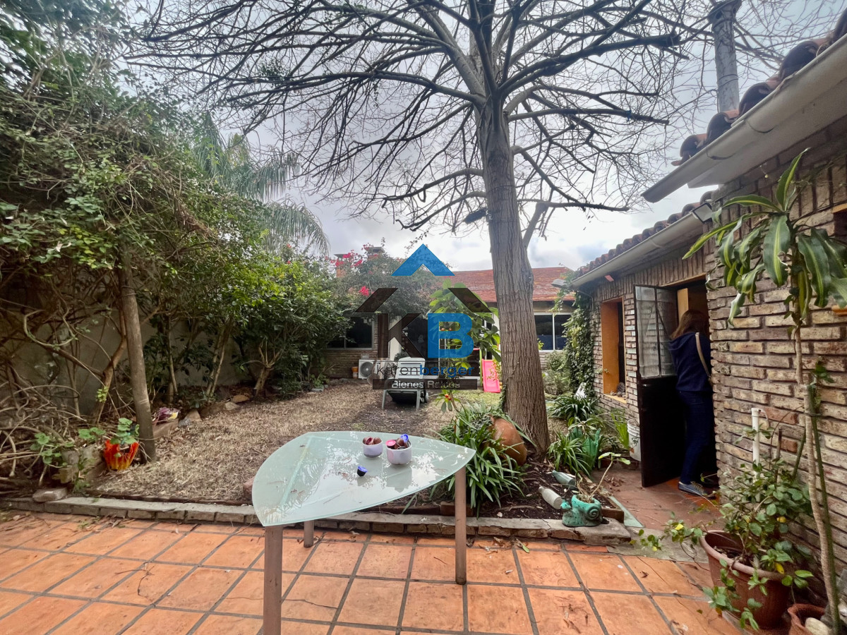 Casa ID.37 - A Una Cuadra De La Rambla En Carrasco