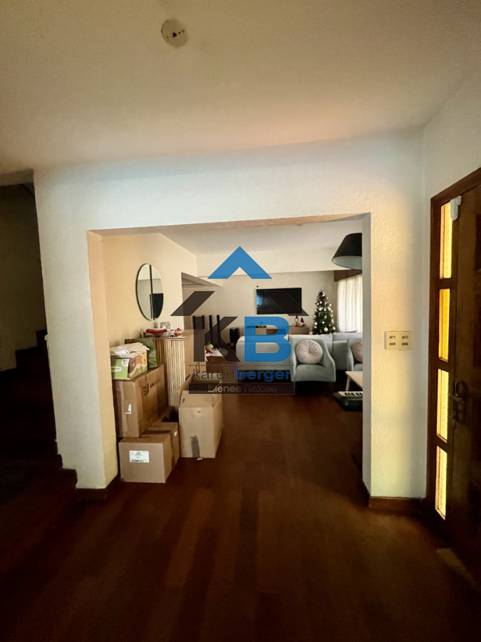 Casa ID.599 - Carrasco alquiler empresa o familiar