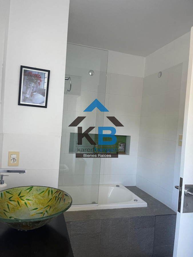 Casa ID.472 - Carrasco sur