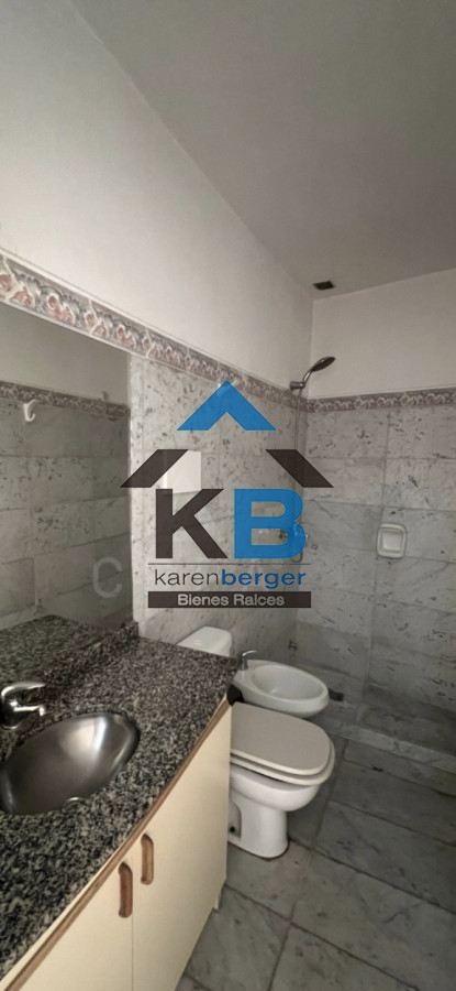 Casa ID.592 - Vende Malvin sur tres dormitorios 