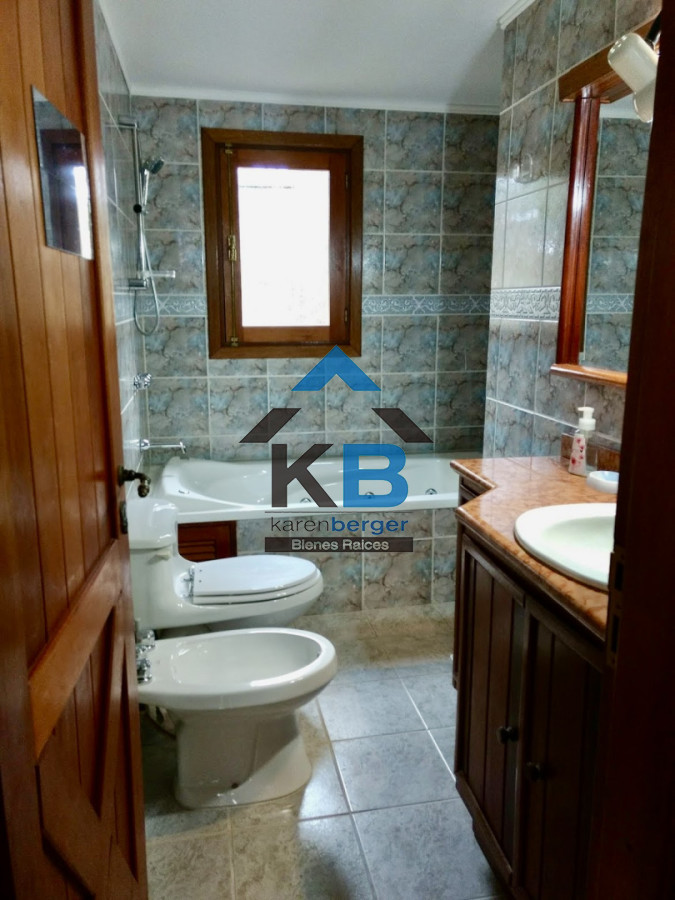 Casa ID.696 - Alquiler Cantegril Punta del Este