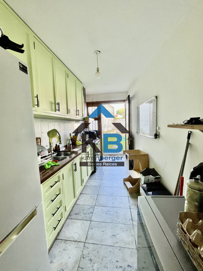 Casa ID.592 - Vende Malvin sur tres dormitorios 