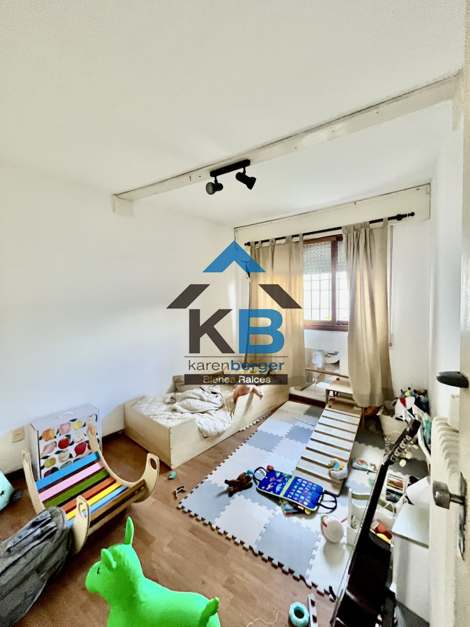 Casa ID.592 - Vende Malvin sur tres dormitorios 