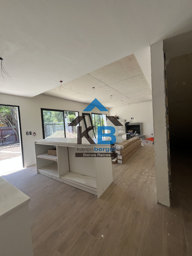 Casa ID.583 - Casa en Ciudad de la Costa, Barra de Carrasco