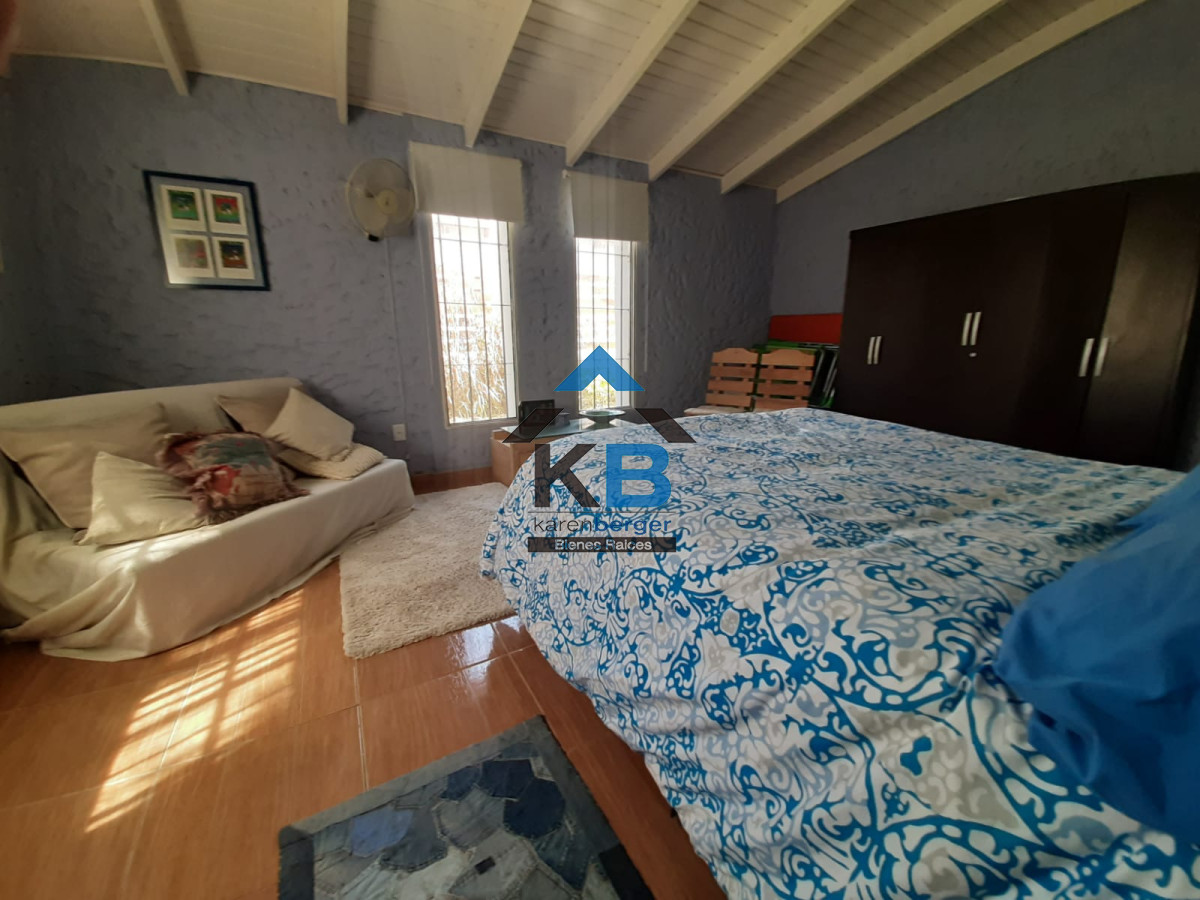 Casa ID.11 - Chalet De Gran Terreno En La Paloma Rocha 