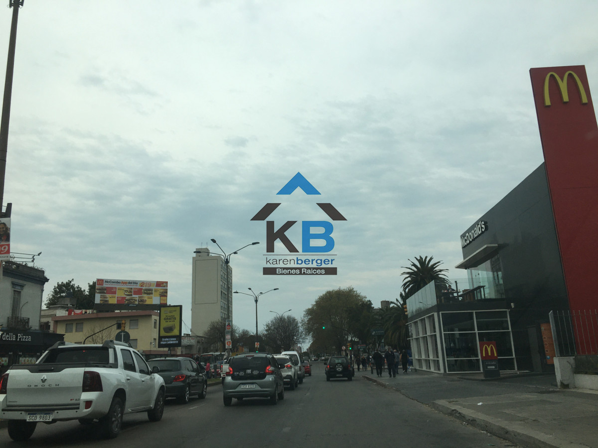 Casa ID.377 - Ideal Renta O Construcción De Edificio!