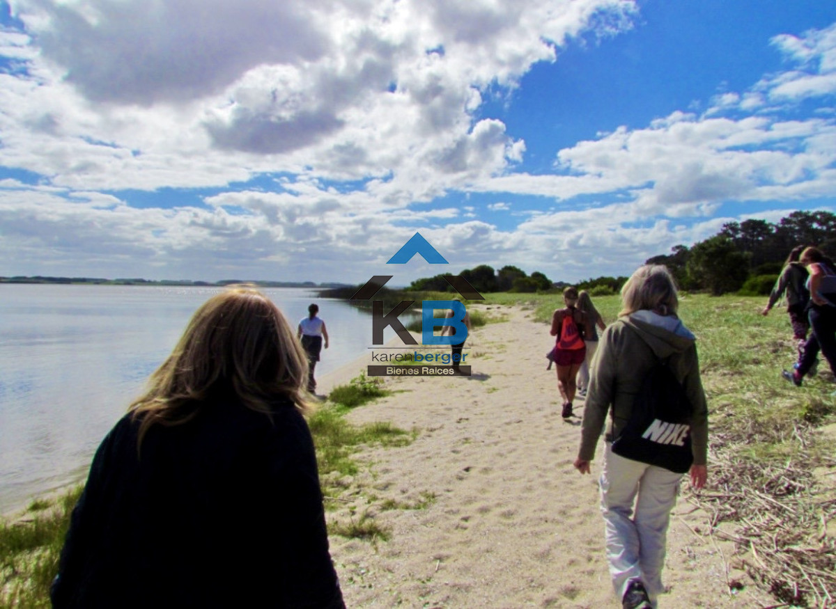 Chacra ID.640 - Campo con casa El Caracol 