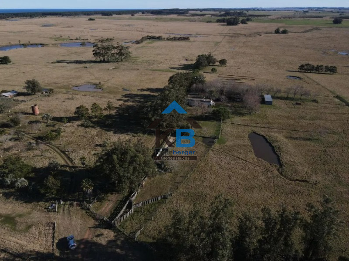 Chacra ID.640 - Campo con casa El Caracol 