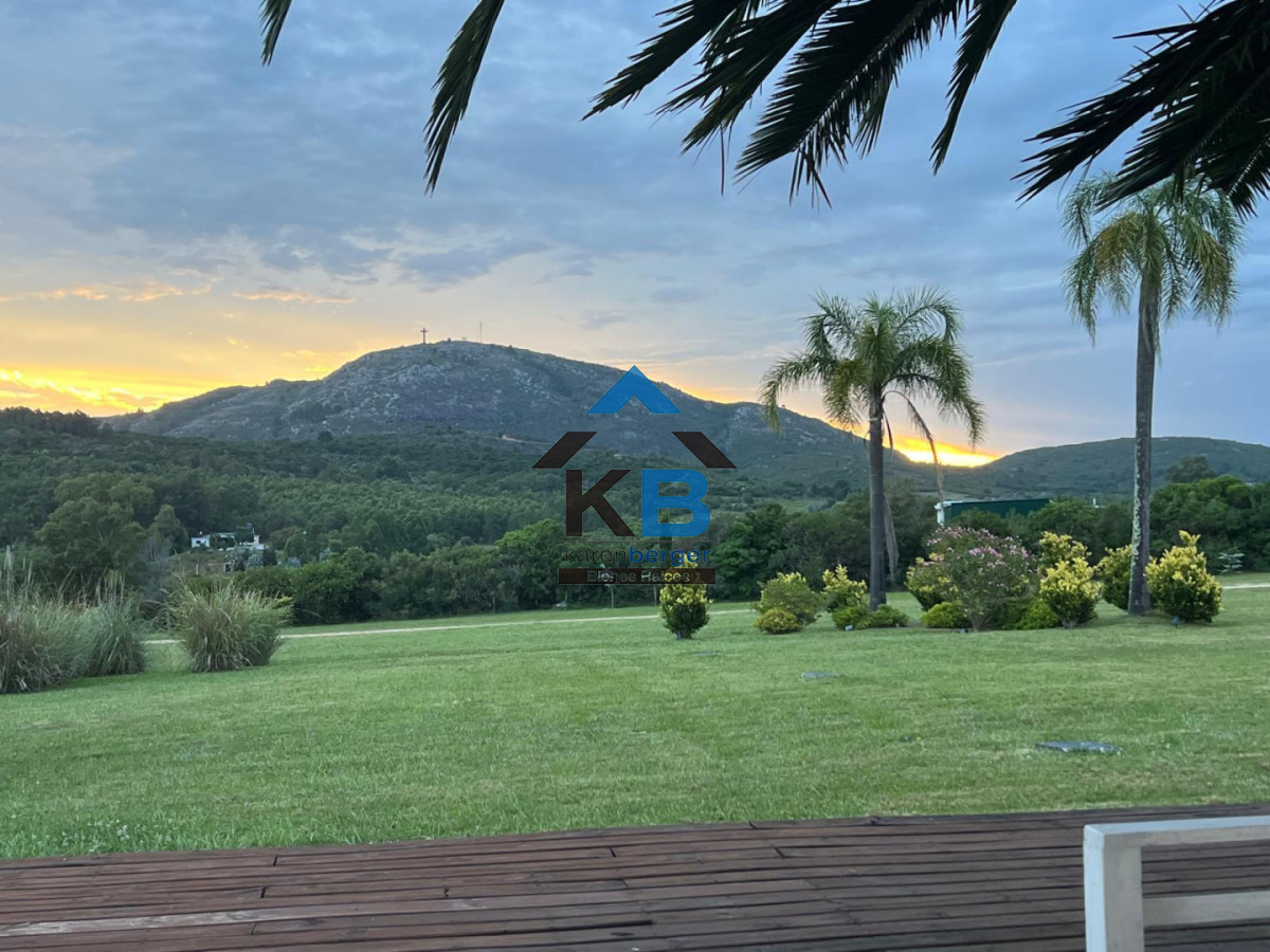 Campo Ref.649 - Campo vistas oceanicas 