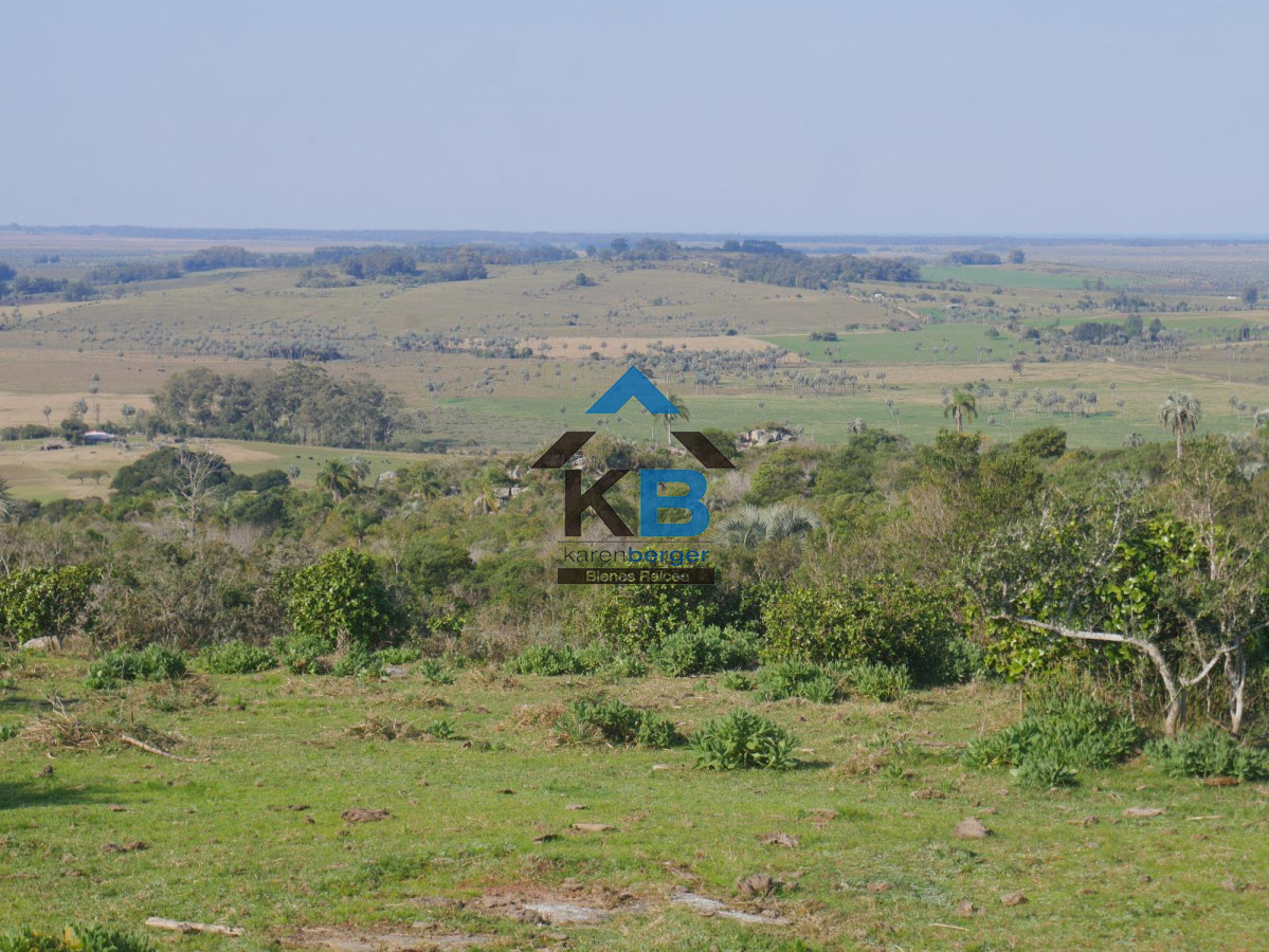 Campo Ref.586 - Campo en Castillos, 