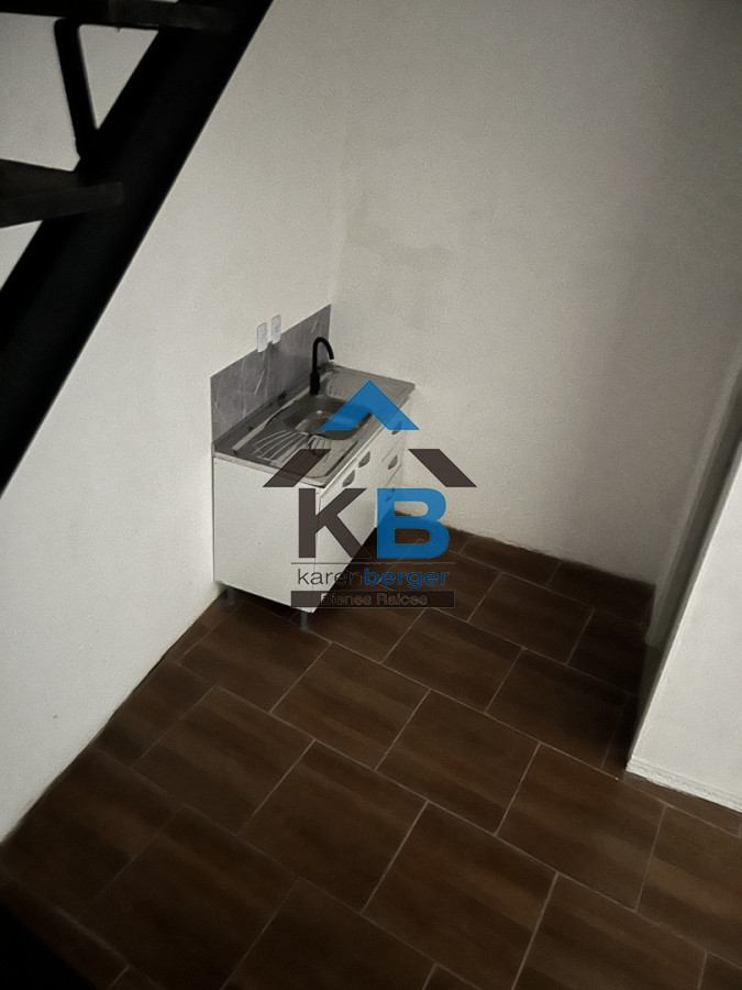 Local Comercial ID.662 - Local en Montevideo, Reus