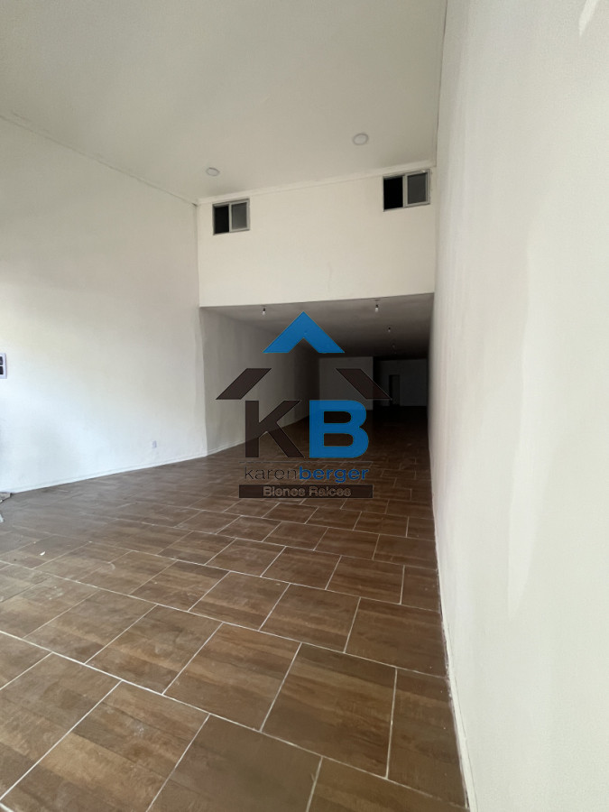 Local Comercial ID.662 - Local en Montevideo, Reus