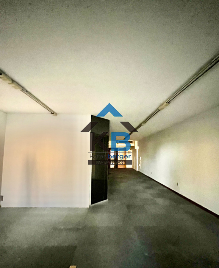 Local Comercial ID.81 - Alquiler Anual De Oficinas