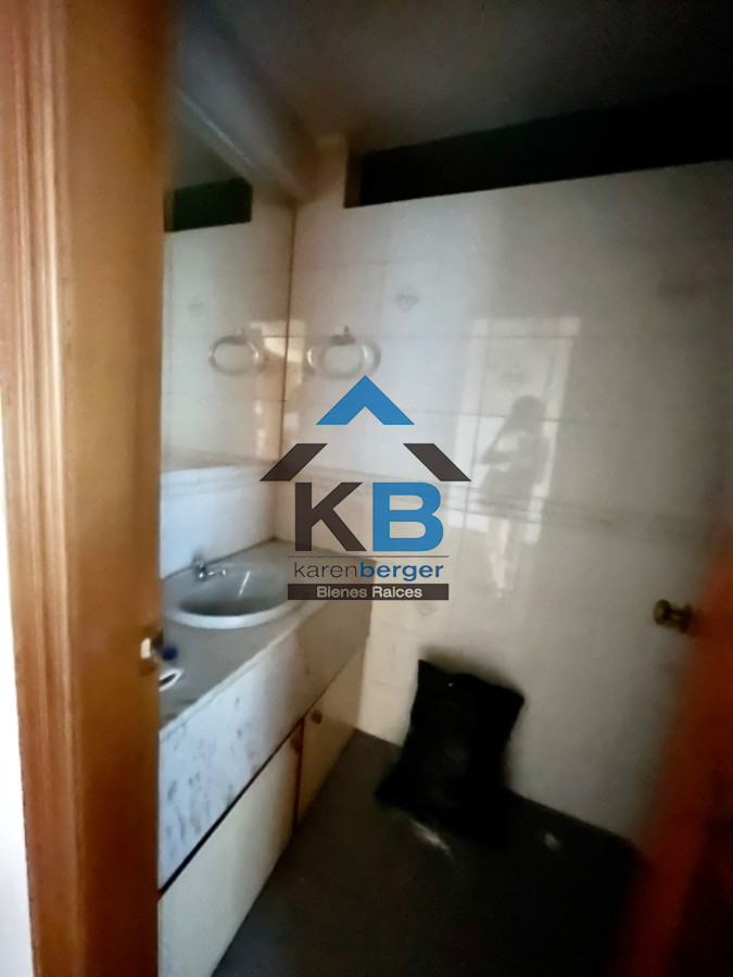 Local Comercial ID.81 - Alquiler Anual De Oficinas