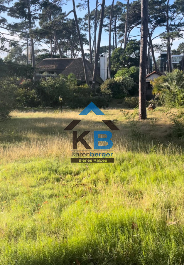 Terreno ID.532 - Terreno en Punta del Este, Lugano