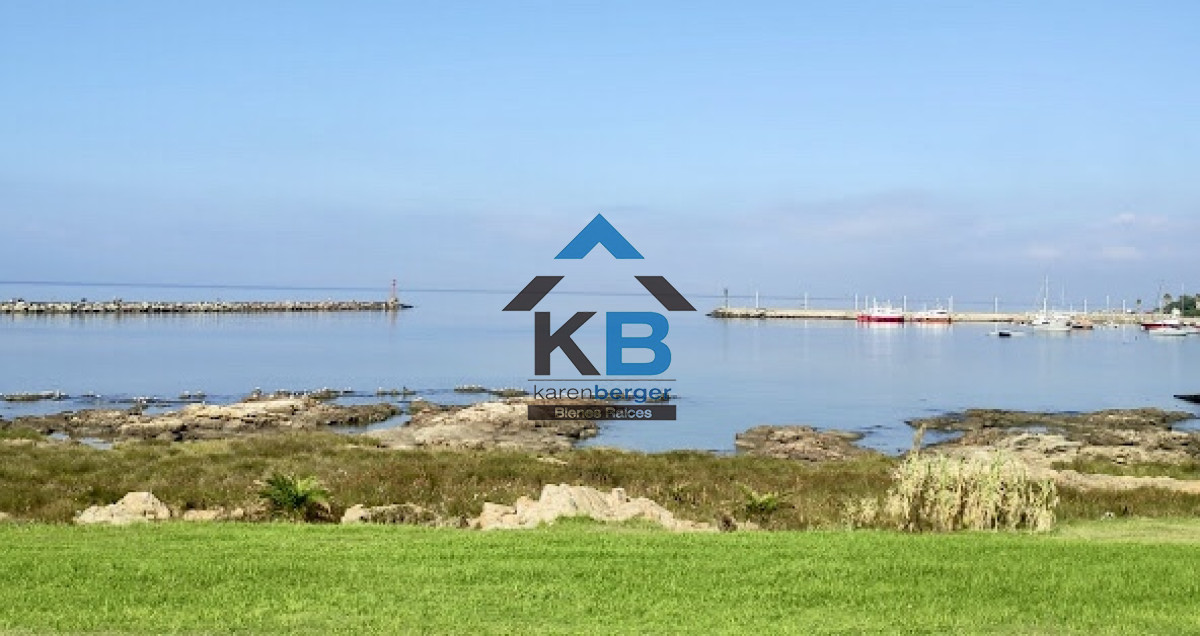 Terreno ID.23 - Rambla Buceo Para Proyecto 30 Apartamentos 