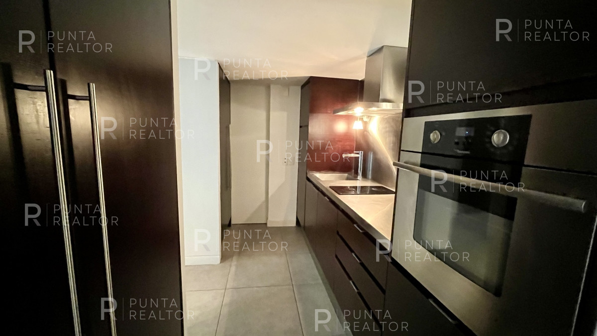 Apartamento ID.2103 - Apartamento venta 1 dormitorio y medio Punta del Este